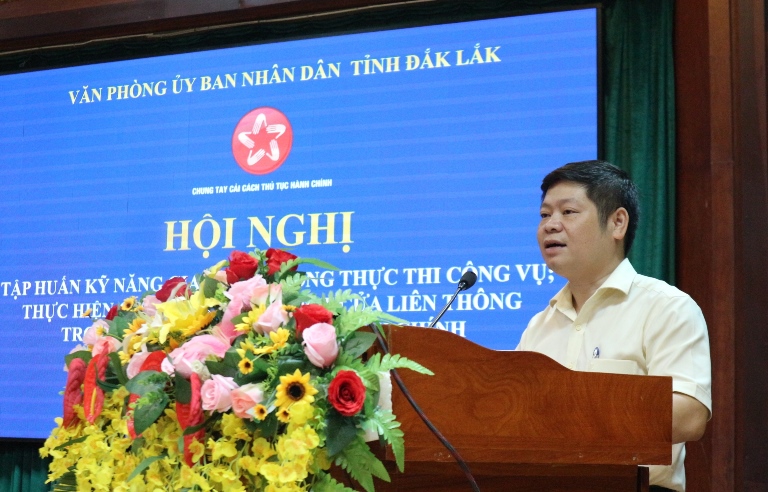 Văn phòng UBND tỉnh tập huấn bồi dưỡng kỹ năng giao tiếp trong thực thi công vụ lớp thứ 2